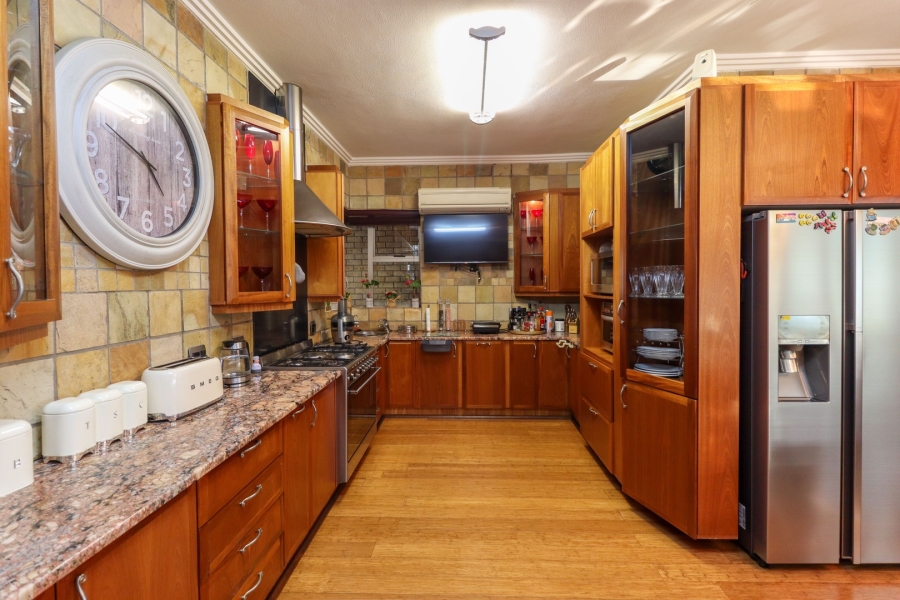 4 Bedroom Property for Sale in Heuwelsig Free State